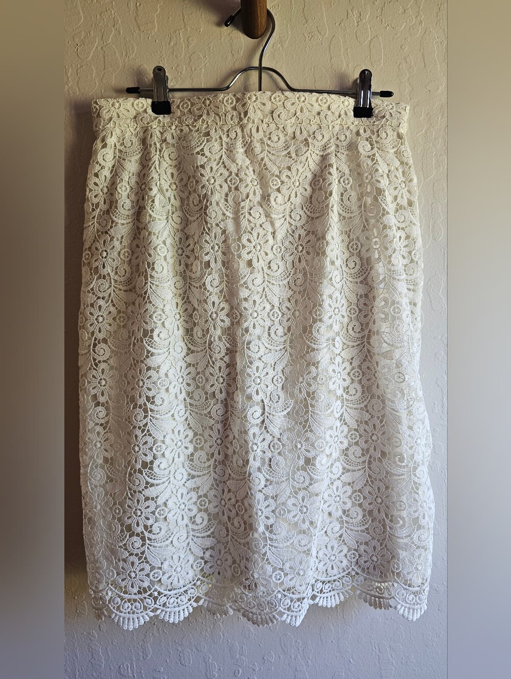 Lace Pencil Skirt - Ivory